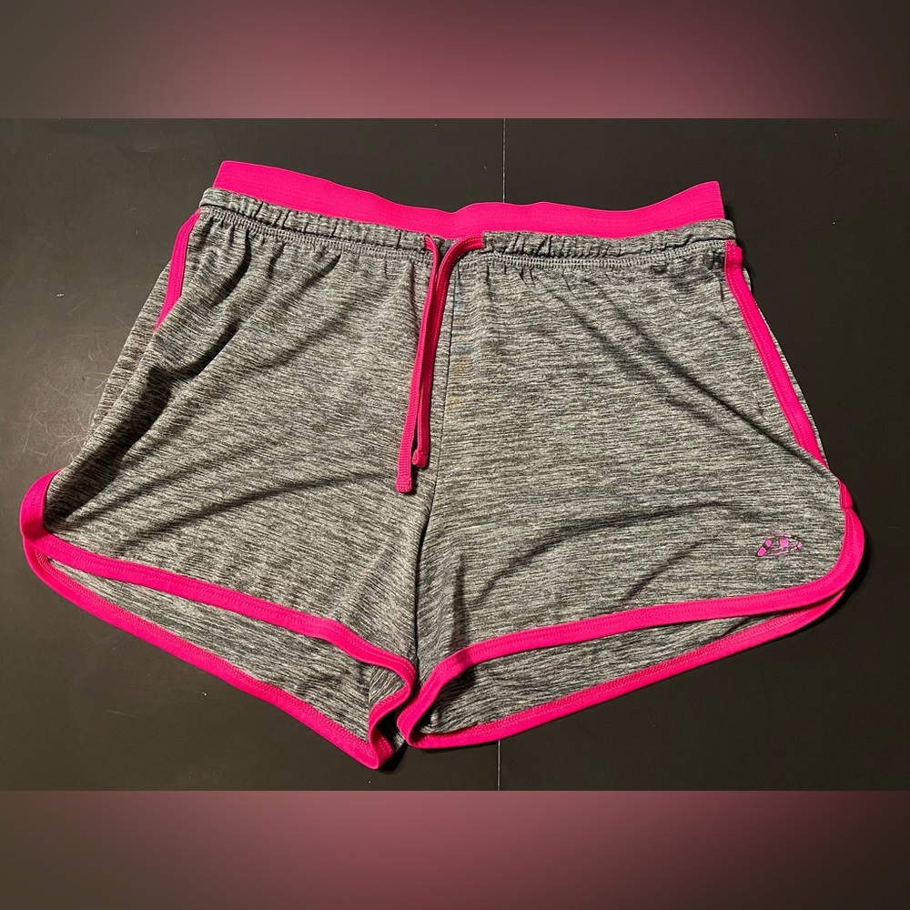 Pro Player Size Medium Moisture Wicking Gray And Pink Shorts 3 Inch Inseam Girls